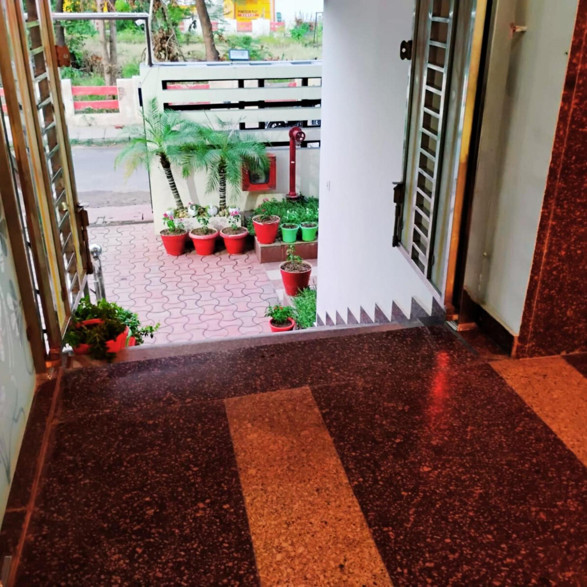 Hotel Lake View Grand Lucknow Exterior foto