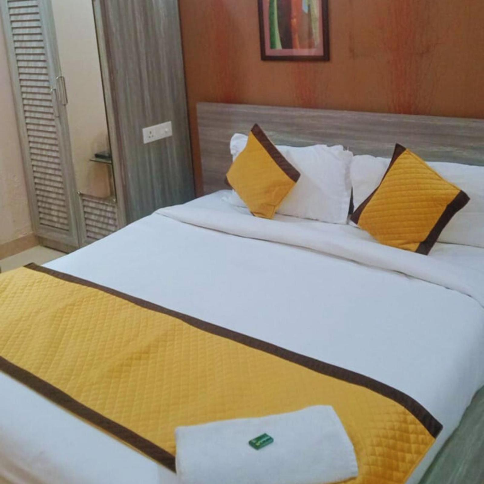 Hotel Lake View Grand Lucknow Exterior foto