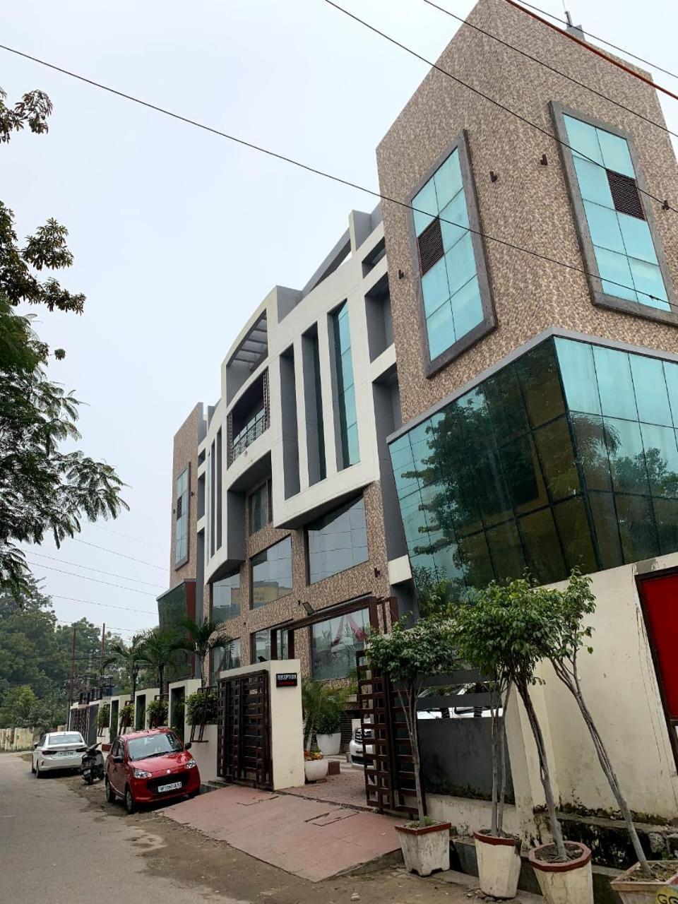 Hotel Lake View Grand Lucknow Exterior foto