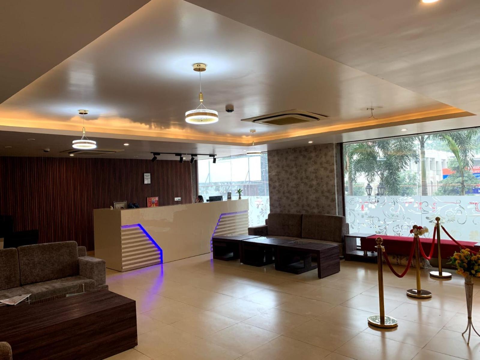 Hotel Lake View Grand Lucknow Exterior foto